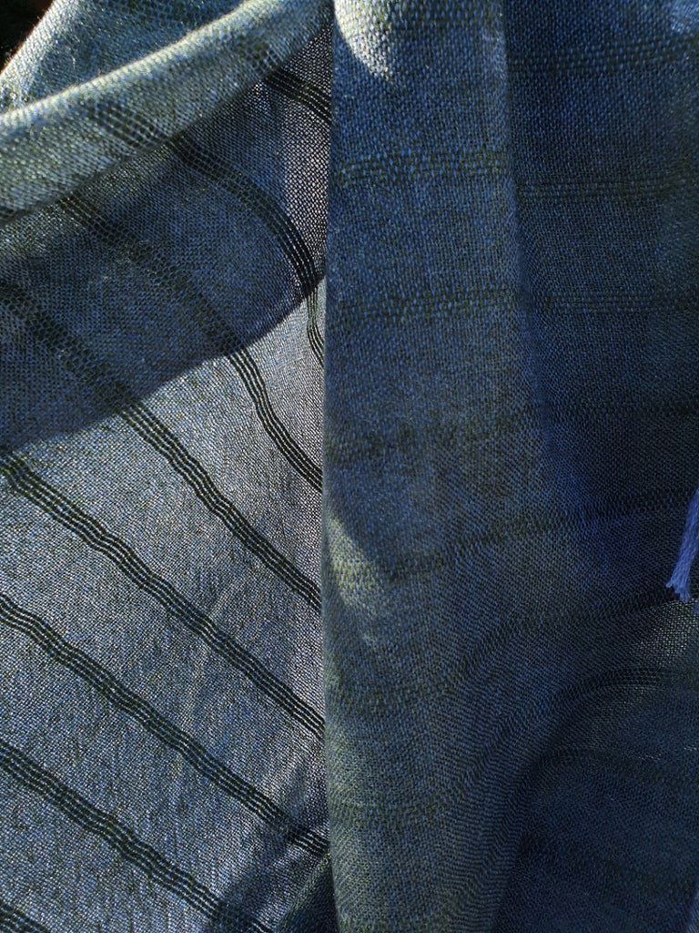 4 Cashmere & Silk Shawl BARRE'