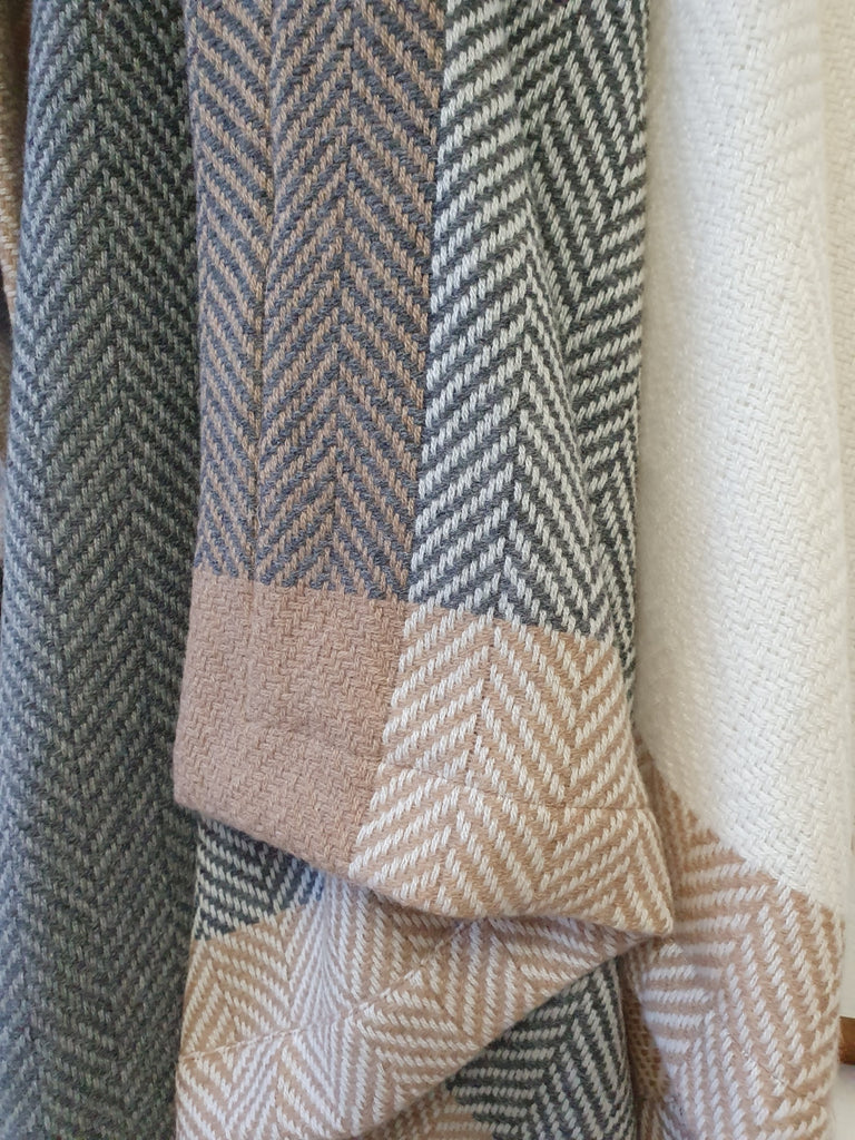 100% CASHMERE BLANKET Limited edition